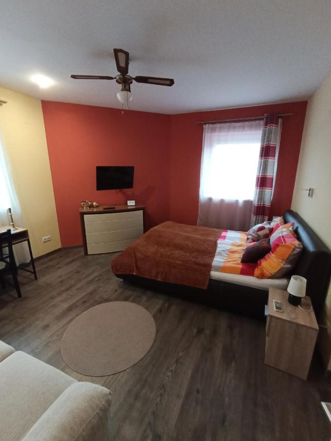 Borostyan Apartmanhaz Mórahalom Εξωτερικό φωτογραφία