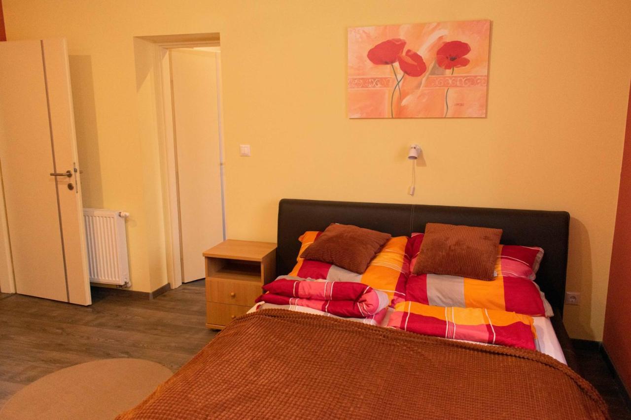 Borostyan Apartmanhaz Mórahalom Εξωτερικό φωτογραφία