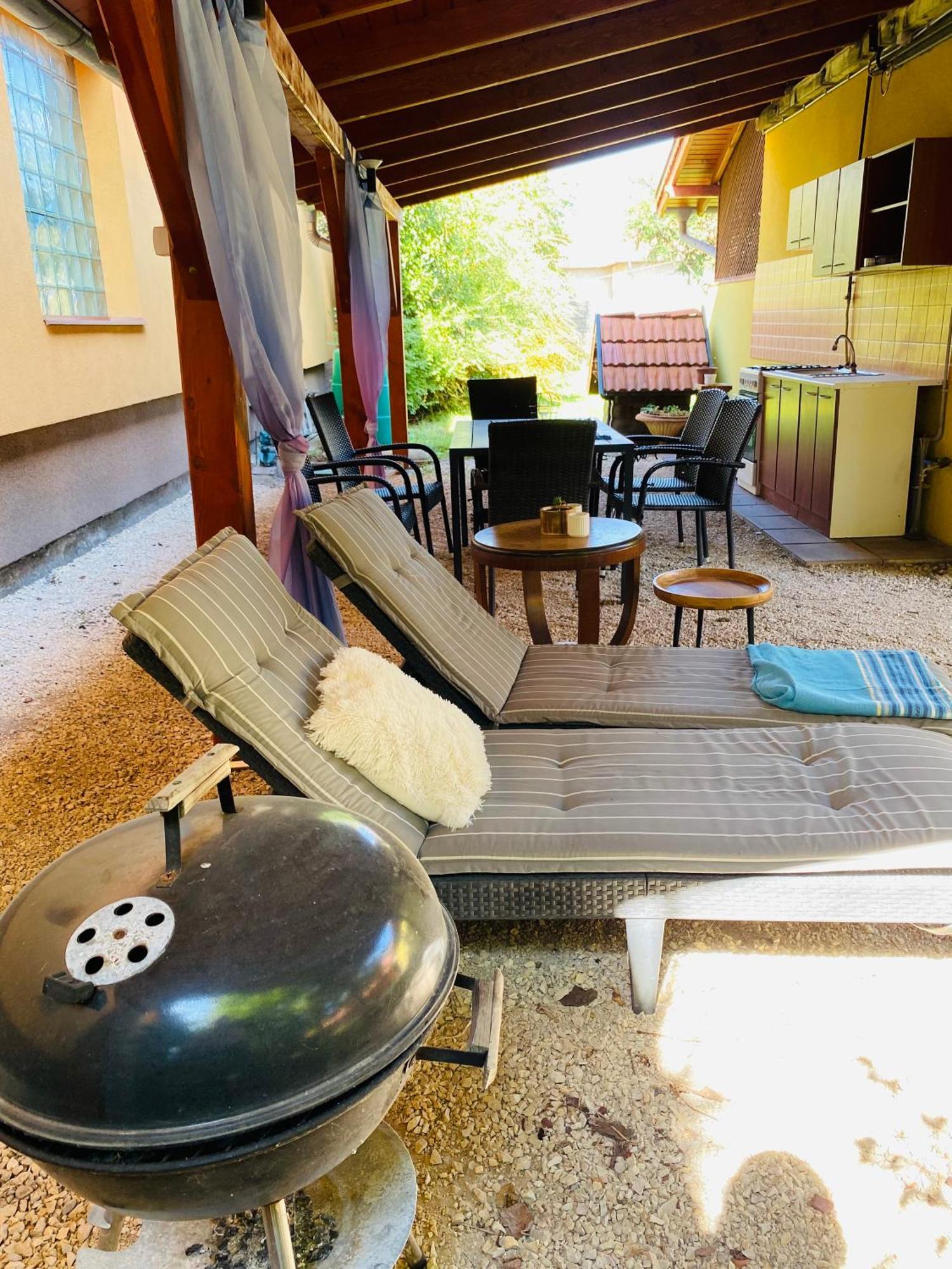 Borostyan Apartmanhaz Mórahalom Εξωτερικό φωτογραφία