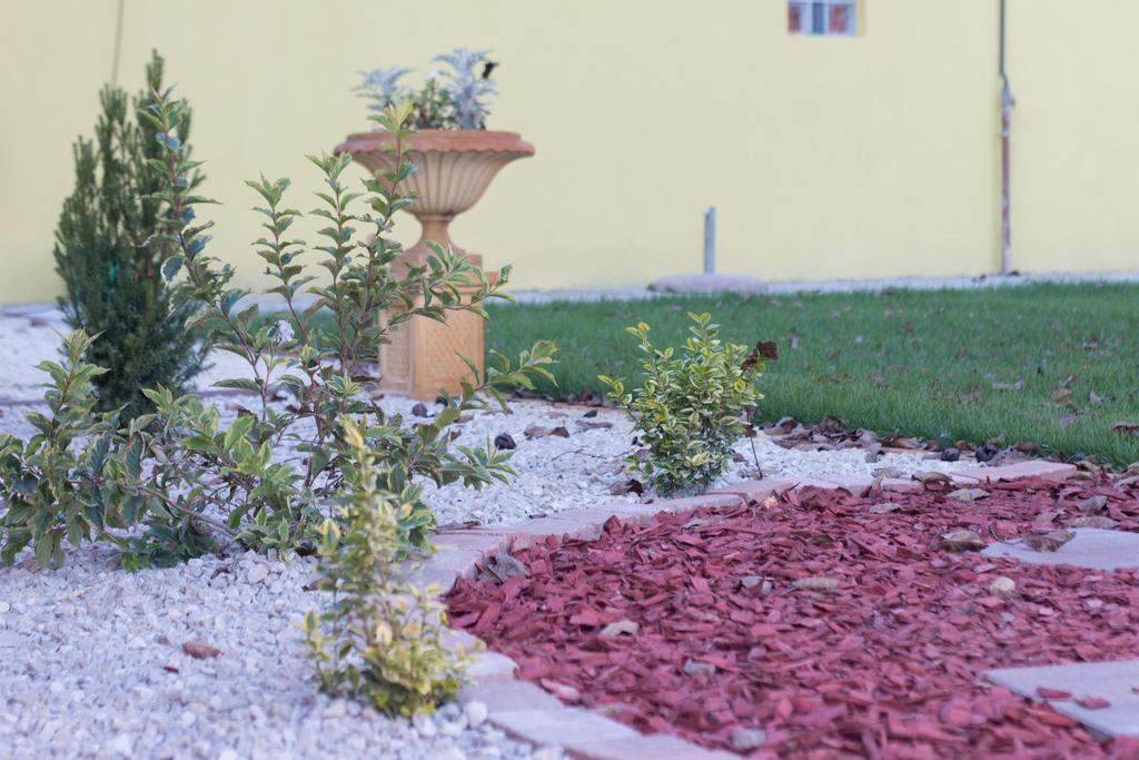 Borostyan Apartmanhaz Mórahalom Εξωτερικό φωτογραφία